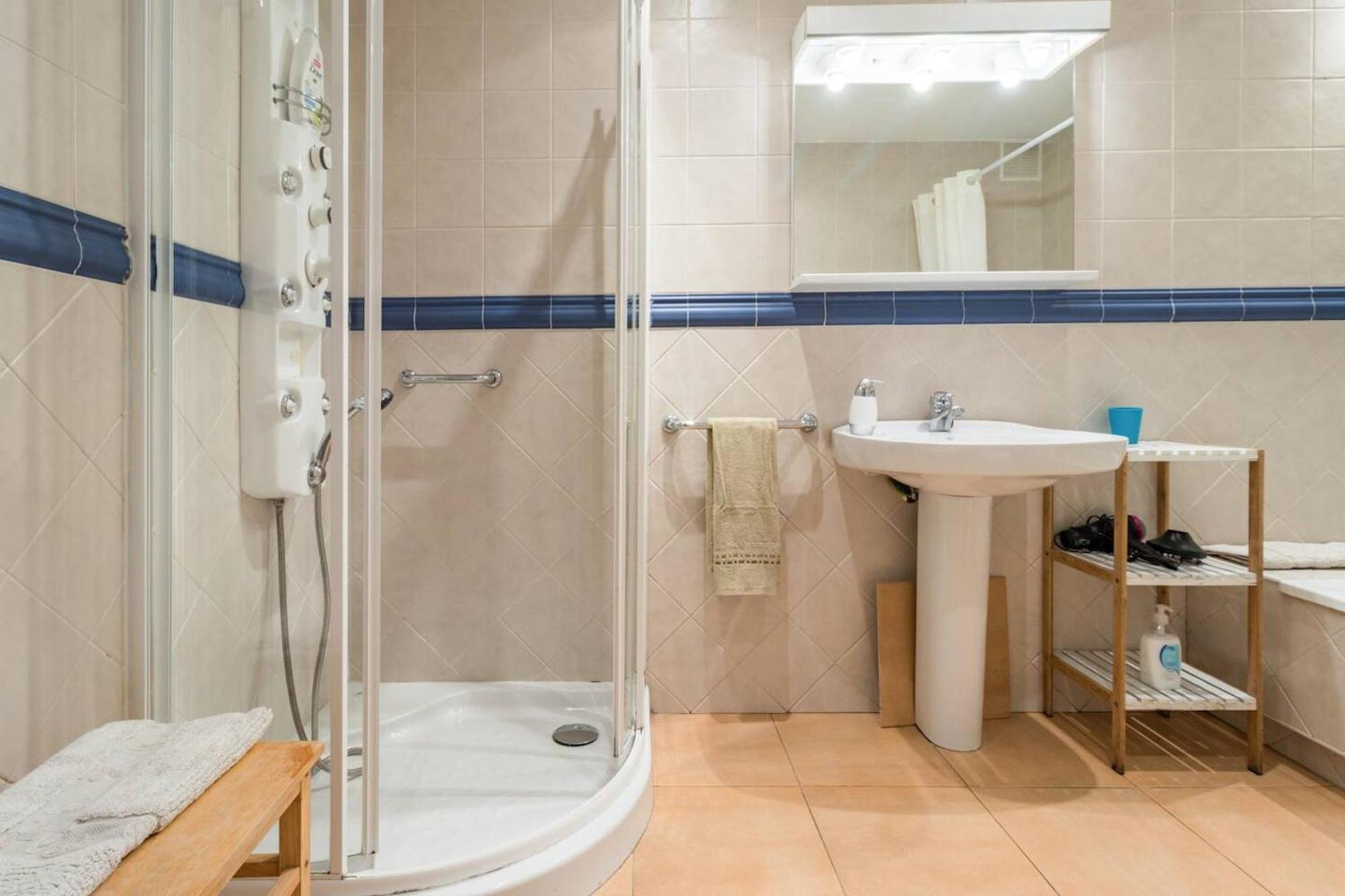 Spacious House With Sea View In Liencres + Jacuzzi المظهر الخارجي الصورة